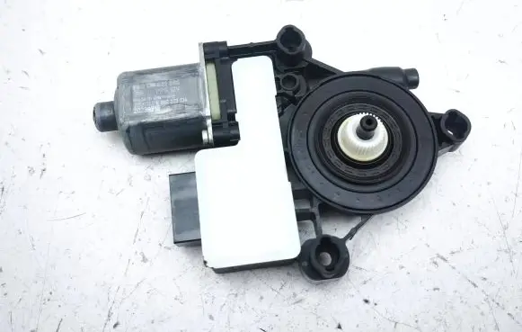 Cupra Formentor Rear door window regulator motor 5Q0959408D 0130822694