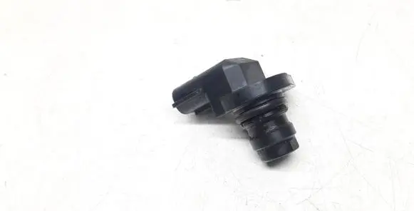 Volvo V70 Camshaft position sensor 8658495