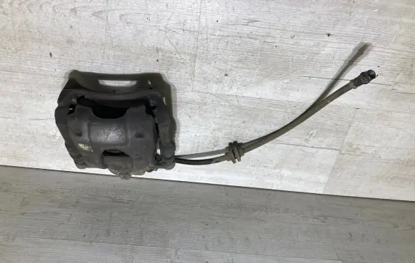 Dacia Sandero III Front brake caliper 410005595r