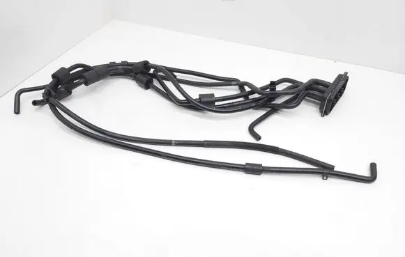 Volkswagen Golf V Vacuum line/pipe/hose 6Q0131075 10726