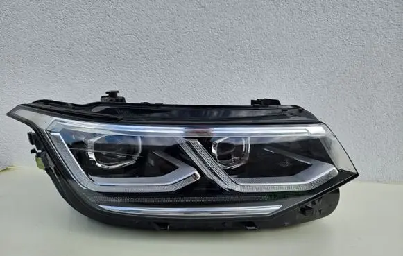 Volkswagen Tiguan Headlight/headlamp 5NB941