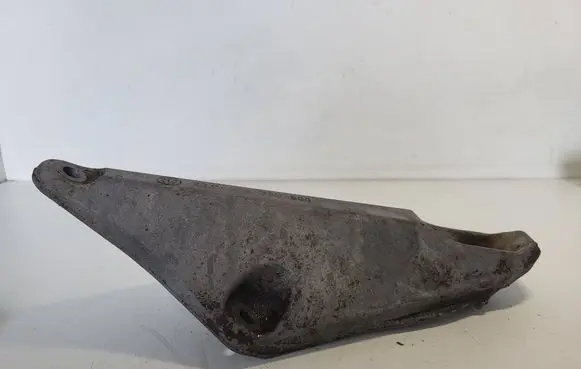 BMW 3 E46 Engine mounting bracket 22116750855
