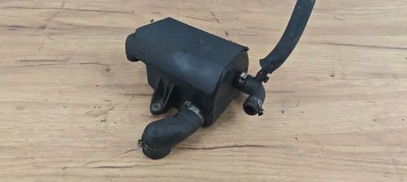 Volvo XC70 Breather/breather pipe/hose 1271988