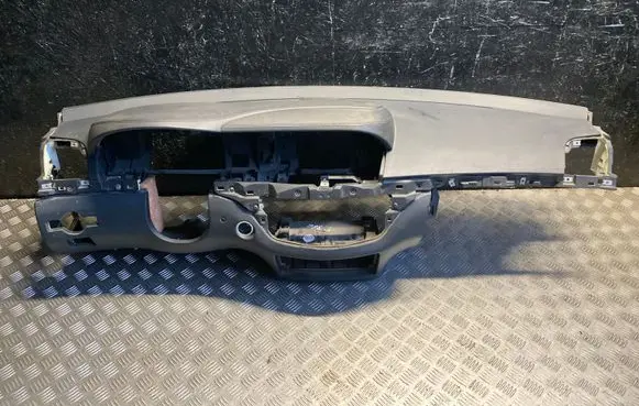 Mercedes-Benz S W221 Dashboard A211080111