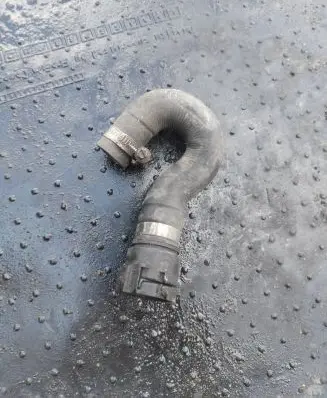 BMW 5 E60 E61 Engine coolant pipe/hose 1137788999