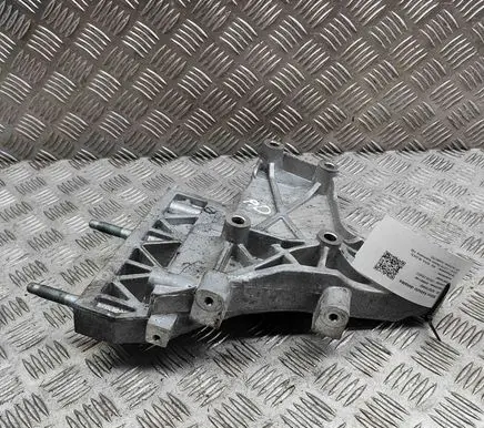 KIA Soul Engine mounting bracket 365940E711