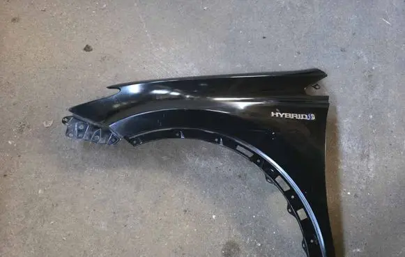 Toyota Prius (XW30) Fender 