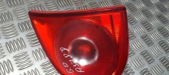 Volkswagen Golf V Tailgate rear/tail lights 285002