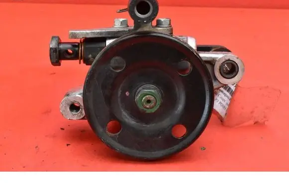 Audi Coupe Power steering pump 