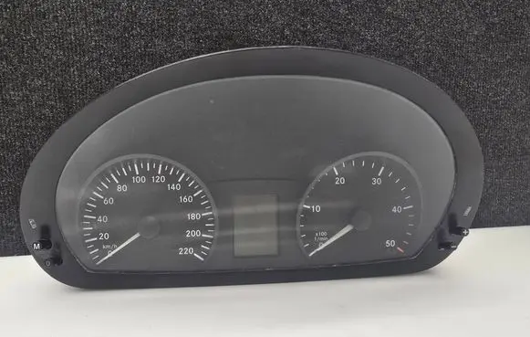 Mercedes-Benz Vito Viano W639 Speedometer (instrument cluster) A6399001100 402941003 111930054