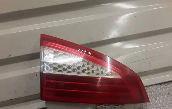 Ford Mondeo MK IV Tailgate rear/tail lights