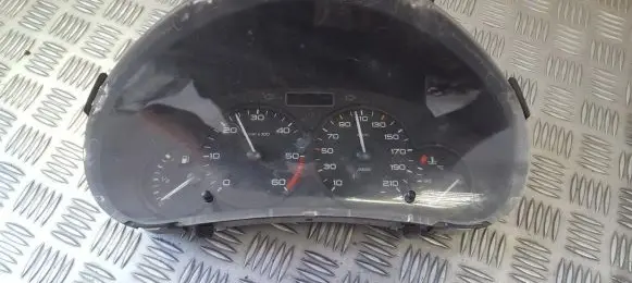 Speedometer (instrument cluster)
