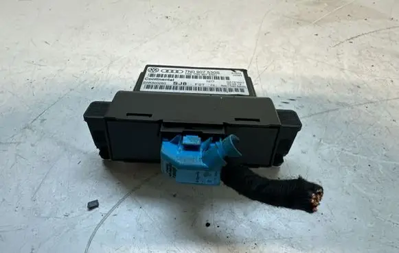 Skoda Superb B6 (3T) Gateway control module 7N0907530S