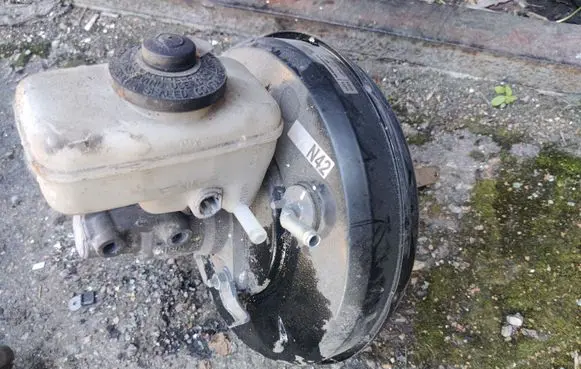 Lexus IS 220D-250-350 Brake booster 4461053310