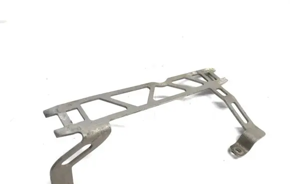 Mercedes-Benz E W212 Radiator mount bracket A2125010071