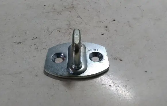 Toyota Land Cruiser (J150) Front door lock loop/hook striker 