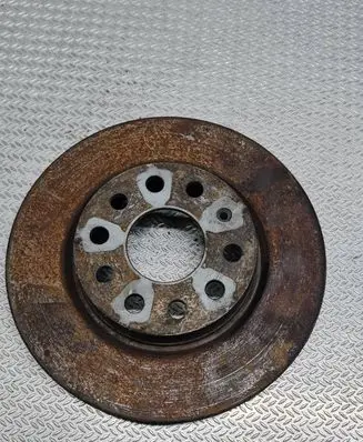 Volkswagen Golf VI Front brake disc
