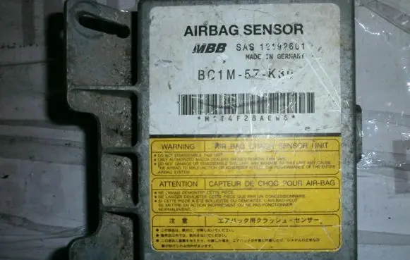 Mazda 323 F Airbag control unit/module BC1M57K30 12192601