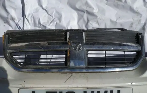 Dodge Journey Front grill