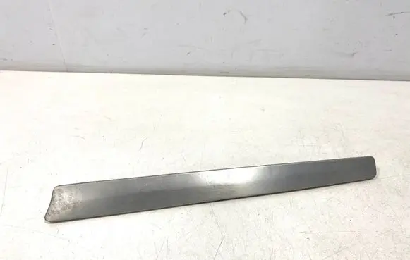 Mercedes-Benz R W251 Dashboard glove box trim A2516800971