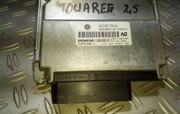 Volkswagen Touareg I Transfer box differential control unit 0AD927755AJ 5WP22084