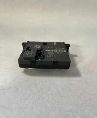 Mercedes-Benz CLS C219 Door control unit/module 2198200326 00005032