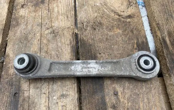 Maserati Ghibli Rear control arm 670035979