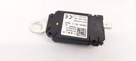 Tesla Model 3 Antenna control unit 109804600C