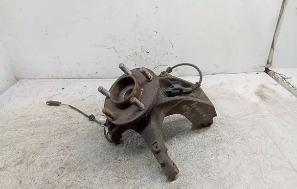 Ford Focus C-MAX Front wheel hub spindle knuckle 3M513K171