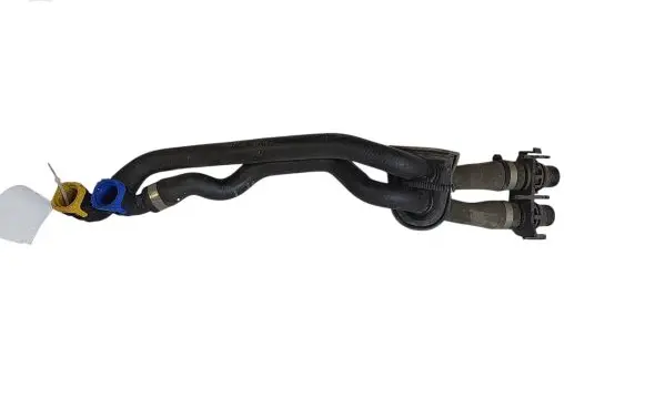 Engine coolant pipe/hose