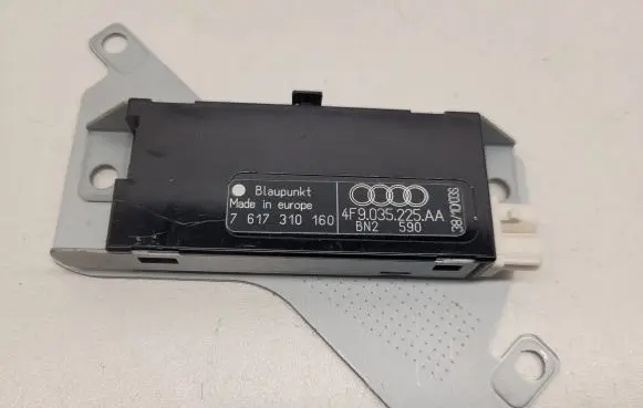 Audi A6 S6 C6 4F Antenna control unit 4F9035225AA 7617310160