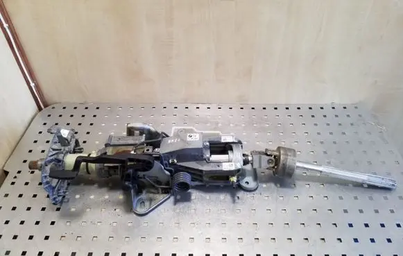 BMW 5 E60 E61 Steering wheel axle 6786904