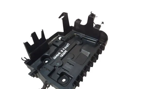 Opel Corsa D Battery tray 13235642