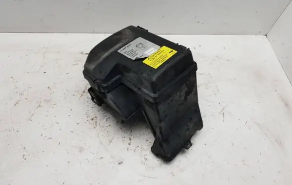 Volvo XC90 Fuse box cover 9452548