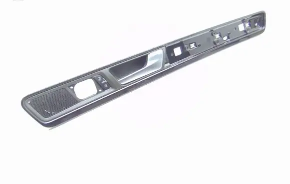 Volkswagen Touareg II Front door trim bar 7P6837114