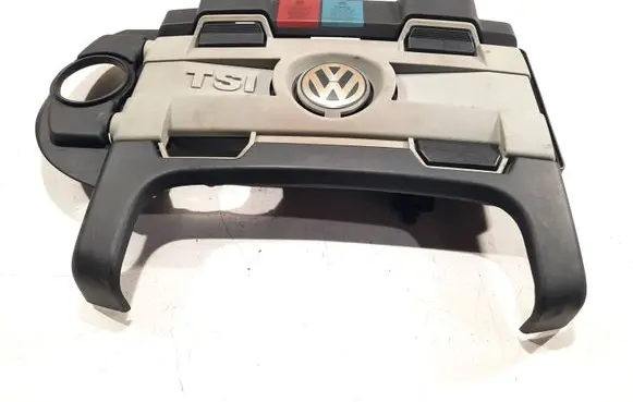 Volkswagen Golf V Engine cover (trim) 03c103925