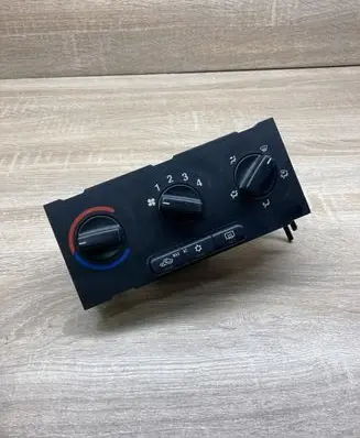 Opel Zafira A Climate control unit 90673 27082002