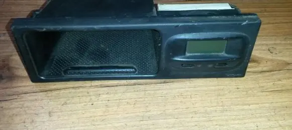 Mazda 323 F Screen/display/small screen 89614195 1809b54