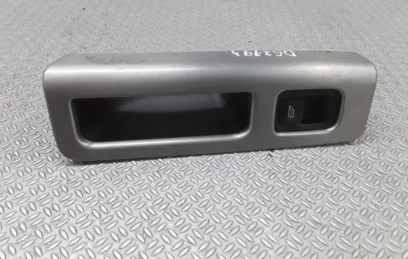 Volvo V50 Electric window control switch