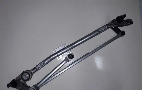 BMW 3 E90 E91 Front wiper linkage 716171110 247111713