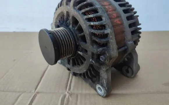 Nissan Qashqai Generator/alternator 23100JD71B