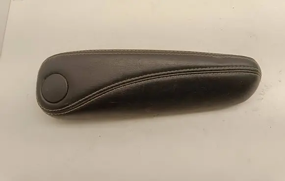 Chrysler Pacifica Rear seat armrest 7DX19TRMAA CF35