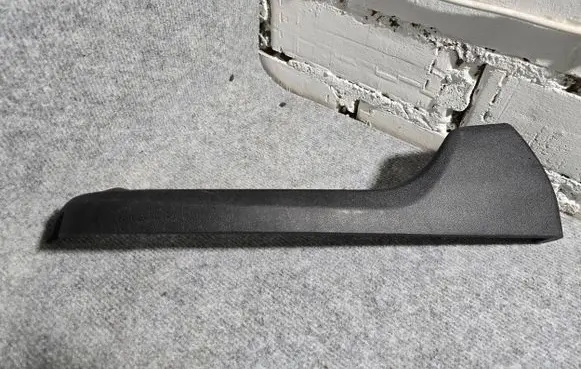 BMW 7 G11 G12 Front driver seat rail trim 7317447 60829010