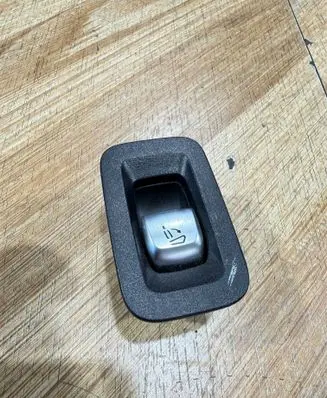 Mercedes-Benz C W205 Seat control switch A2059058404 153099051