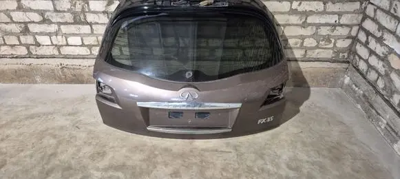 Infiniti FX Tailgate/trunk/boot lid