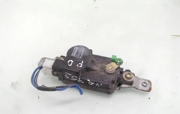 Mitsubishi Pajero Central locking motor 