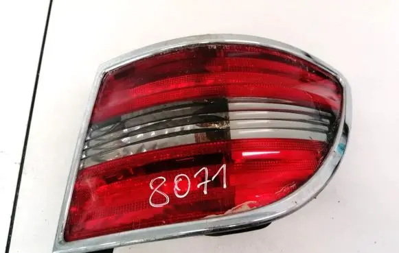 Mercedes-Benz B W245 Rear/tail lights A1698202464