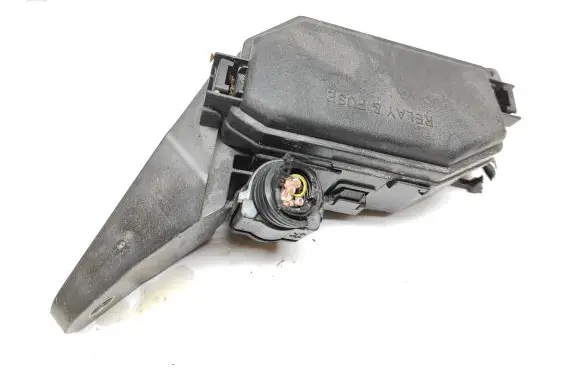 Toyota C-HR I Relay mounting block 82662F4030