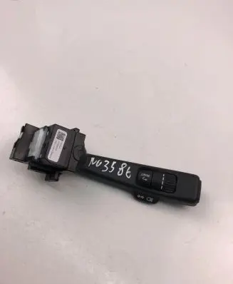 Volvo V40 Indicator stalk 31456045
