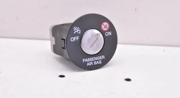 Passenger airbag on/off switch